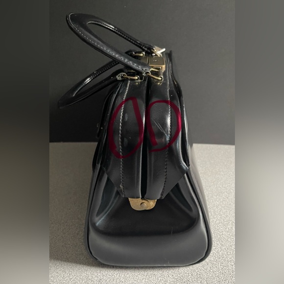 Vintage Top Handle Black Leather Doctors Bag With Key - Picture 4 of 16